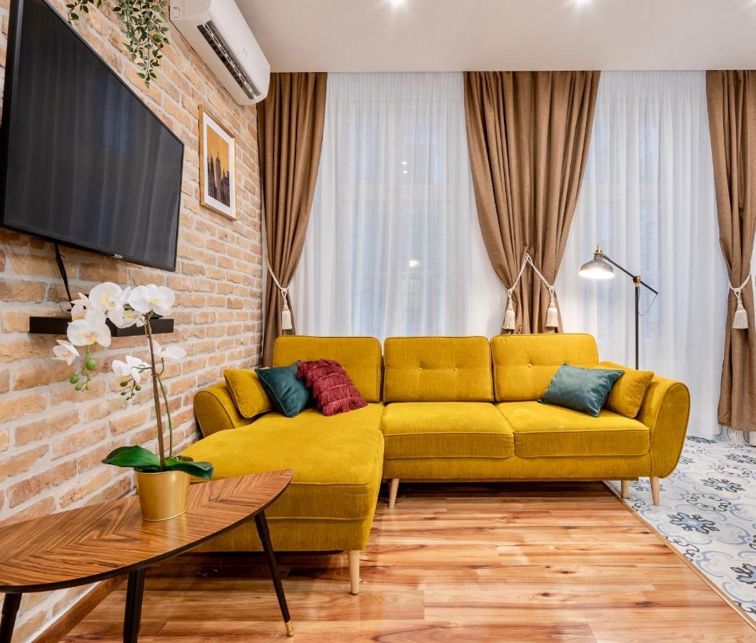 Architecture Fan'S Apartment Near Opera House บูดาเปสต์ ภายนอก รูปภาพ